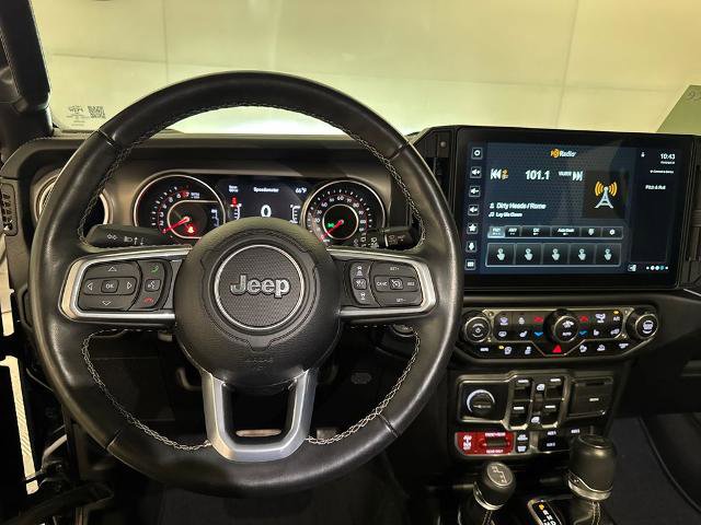 Used 2022 Jeep Wrangler Unlimited Rubicon w/ LED Lighting Group AWD/4WD image 8