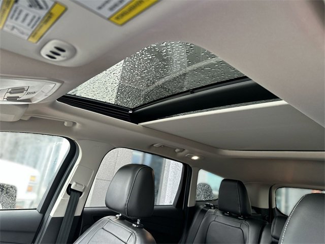 Certified 2017 Ford Escape Titanium w/ Equipment Group 301A image 23