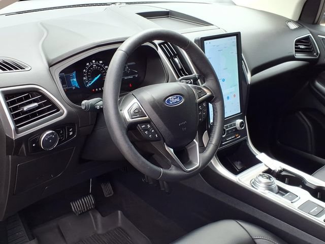 Certified 2024 Ford Edge SEL w/ Convenience Package AWD/4WD image 17