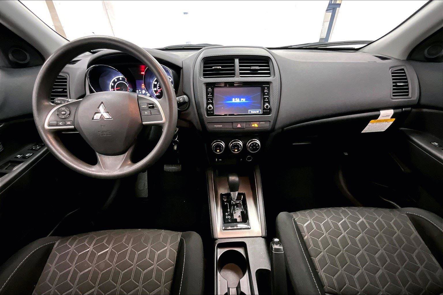 Used 2024 Mitsubishi Outlander Sport ES image 14