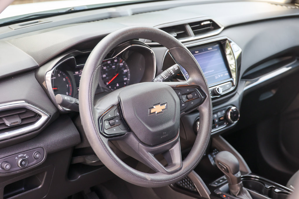 Used 2023 Chevrolet TrailBlazer LT w/ Convenience Package AWD/4WD image 5