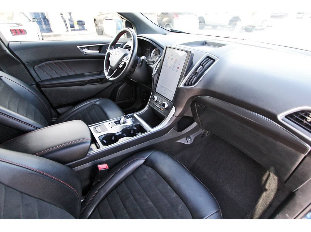 Certified 2024 Ford Edge ST-Line AWD/4WD image 28