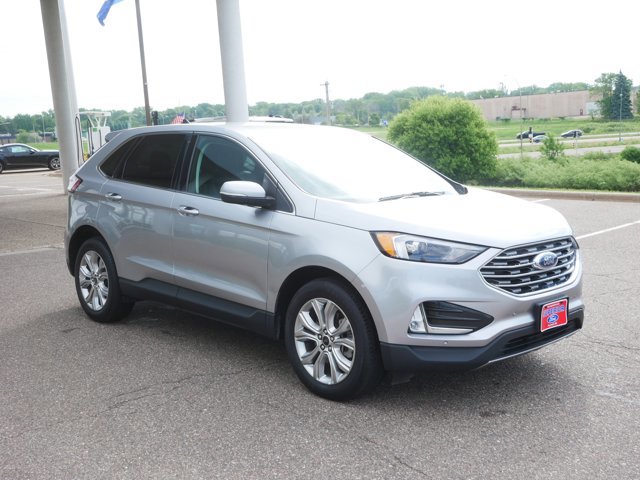 Certified 2023 Ford Edge Titanium AWD/4WD image 3