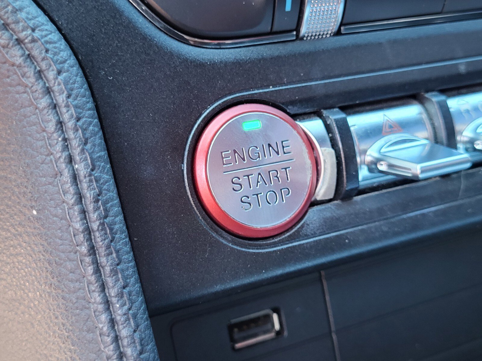 Certified 2018 Ford Mustang EcoBoost w/ Equipment Group 101A image 20