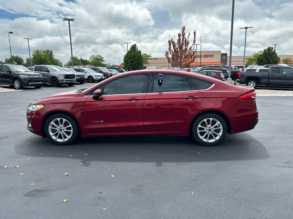 Certified 2019 Ford Fusion SE FWD image 10