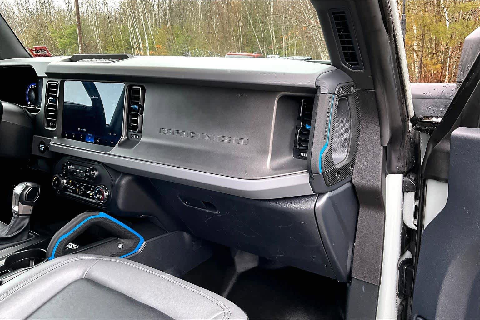 Certified 2024 Ford Bronco Black Diamond AWD/4WD image 19