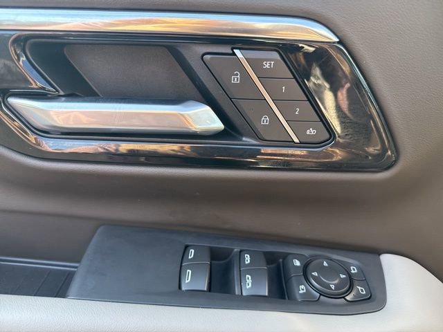 Used 2025 Chevrolet Tahoe Z71 w/ Comfort Package image 13