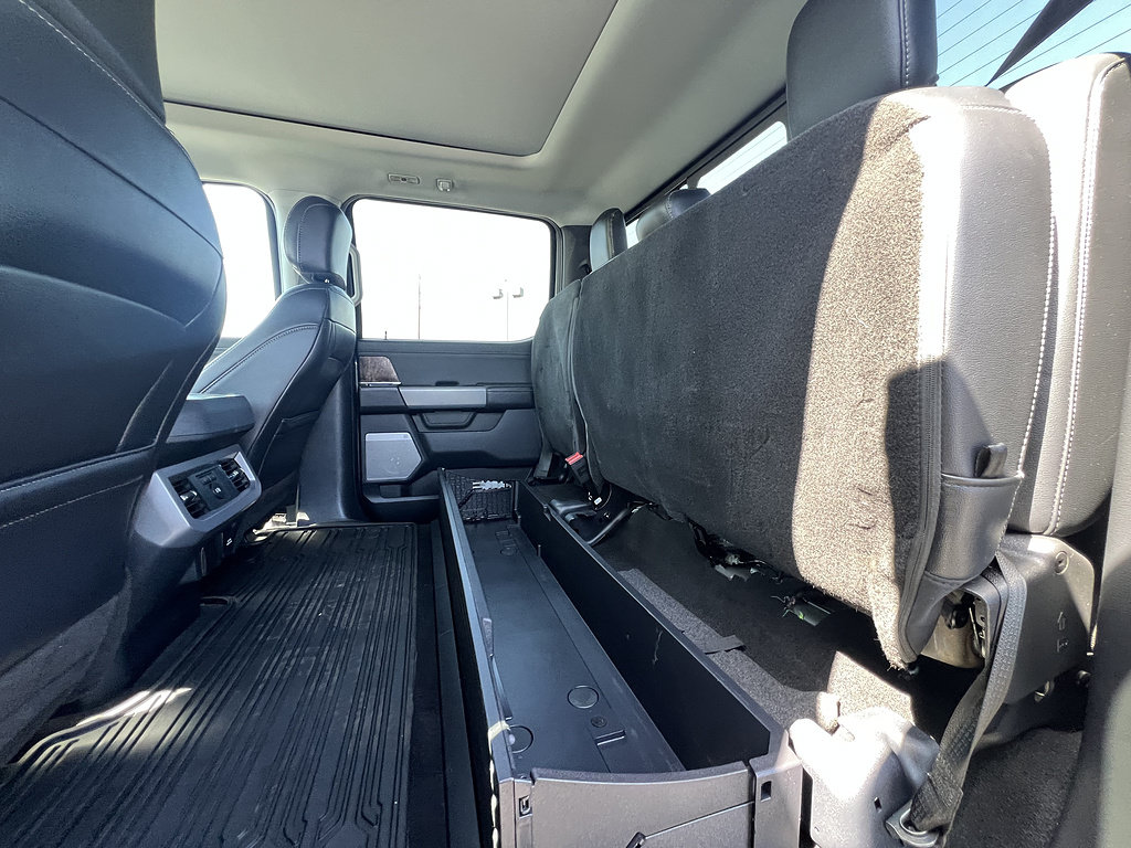 Certified 2023 Ford F350 Platinum w/ FX4 Off-Road Package AWD/4WD image 33