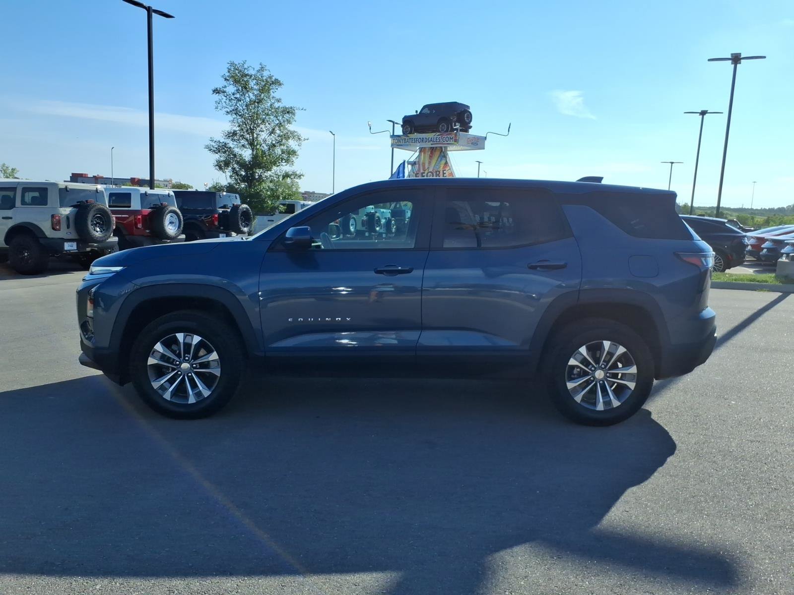 Used 2026 Chevrolet Equinox LT AWD/4WD image 6