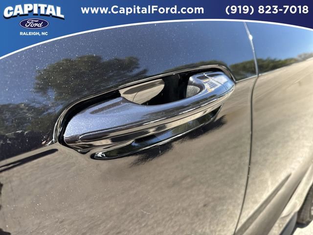 Certified 2022 Ford Edge ST-Line w/ Class II Trailer Tow Package image 14