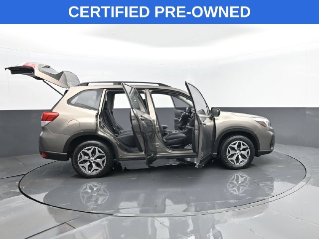 Used 2020 Subaru Forester Premium w/ Popular Package #1 AWD/4WD image 29