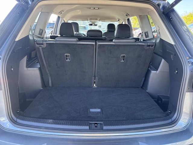 Used 2025 Volkswagen Atlas SE image 21
