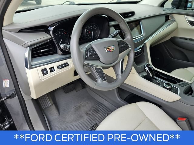 Used 2021 Cadillac XT5 Premium Luxury FWD image 16