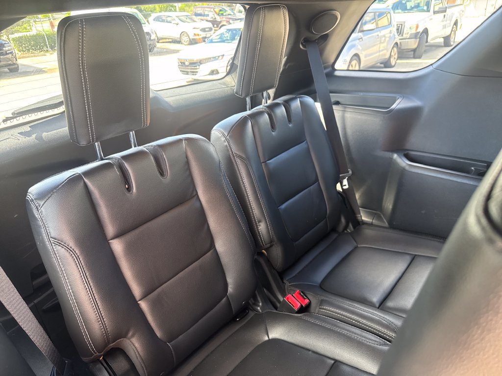 Certified 2018 Ford Explorer Limited FWD image 27