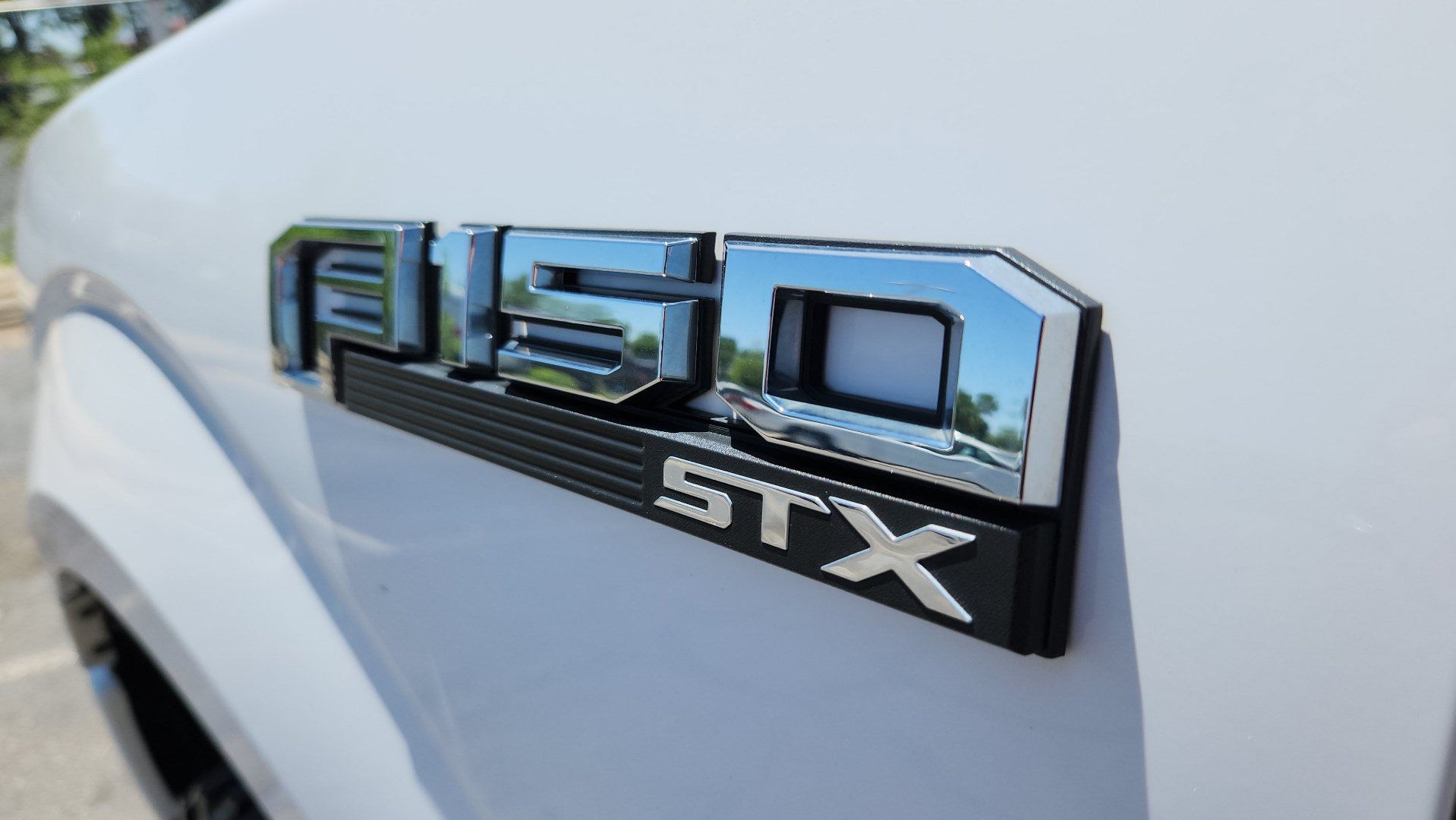 Certified 2019 Ford F150 XL w/ Equipment Group 101A Mid AWD/4WD image 16