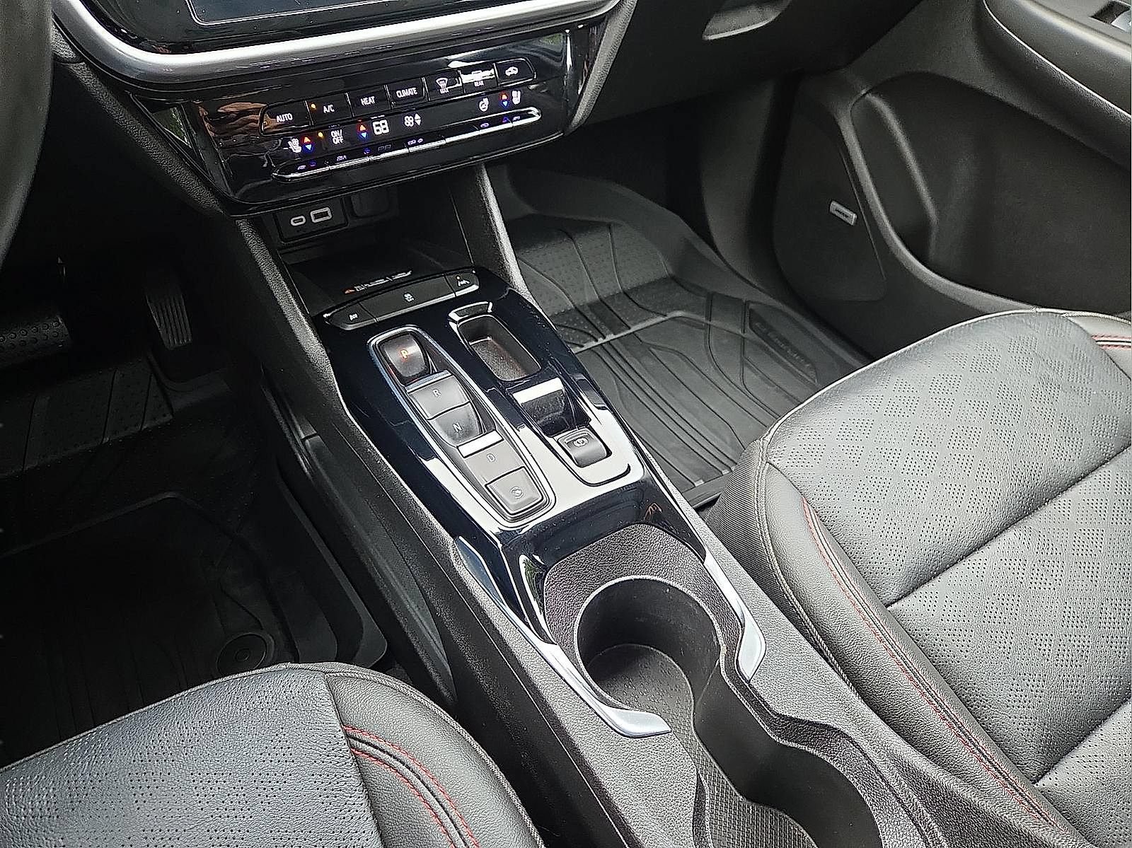 Used 2023 Chevrolet Bolt EUV Premier w/ Sun & Sound Package FWD image 25