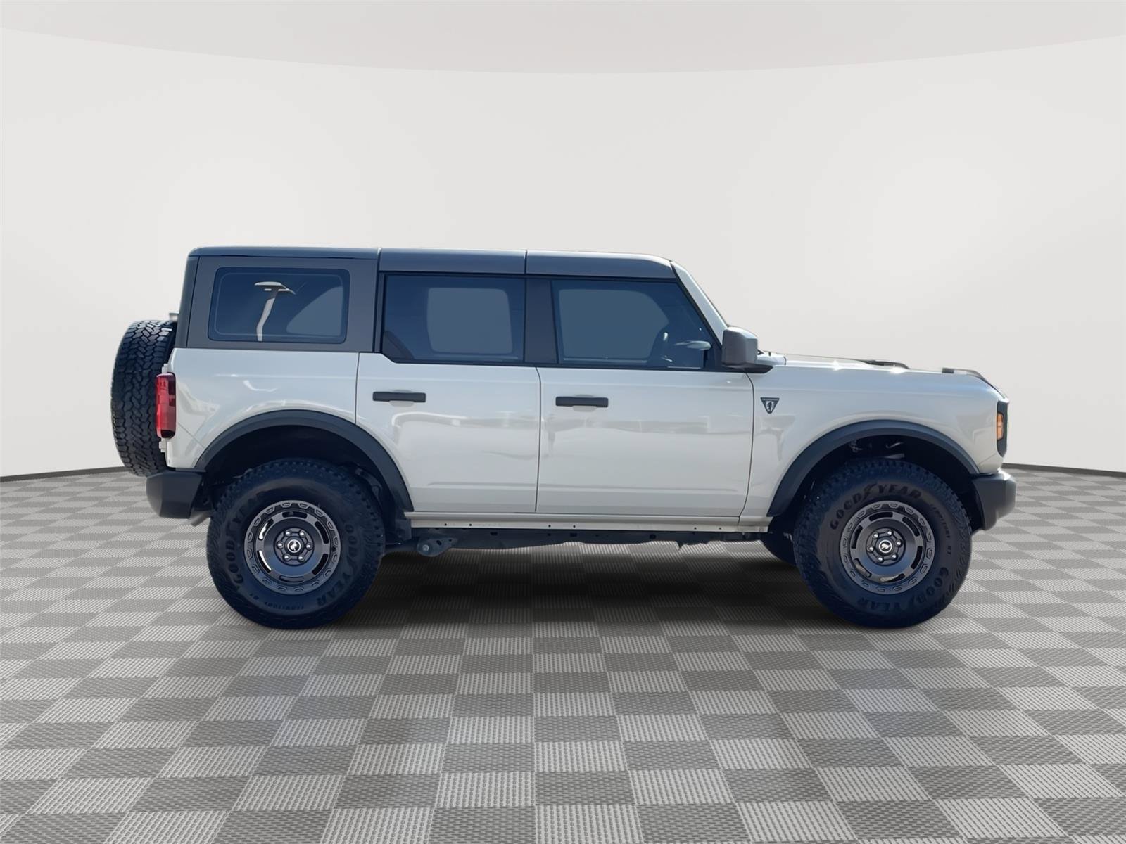Certified 2025 Ford Bronco 4-Door w/ Sasquatch Package AWD/4WD image 6