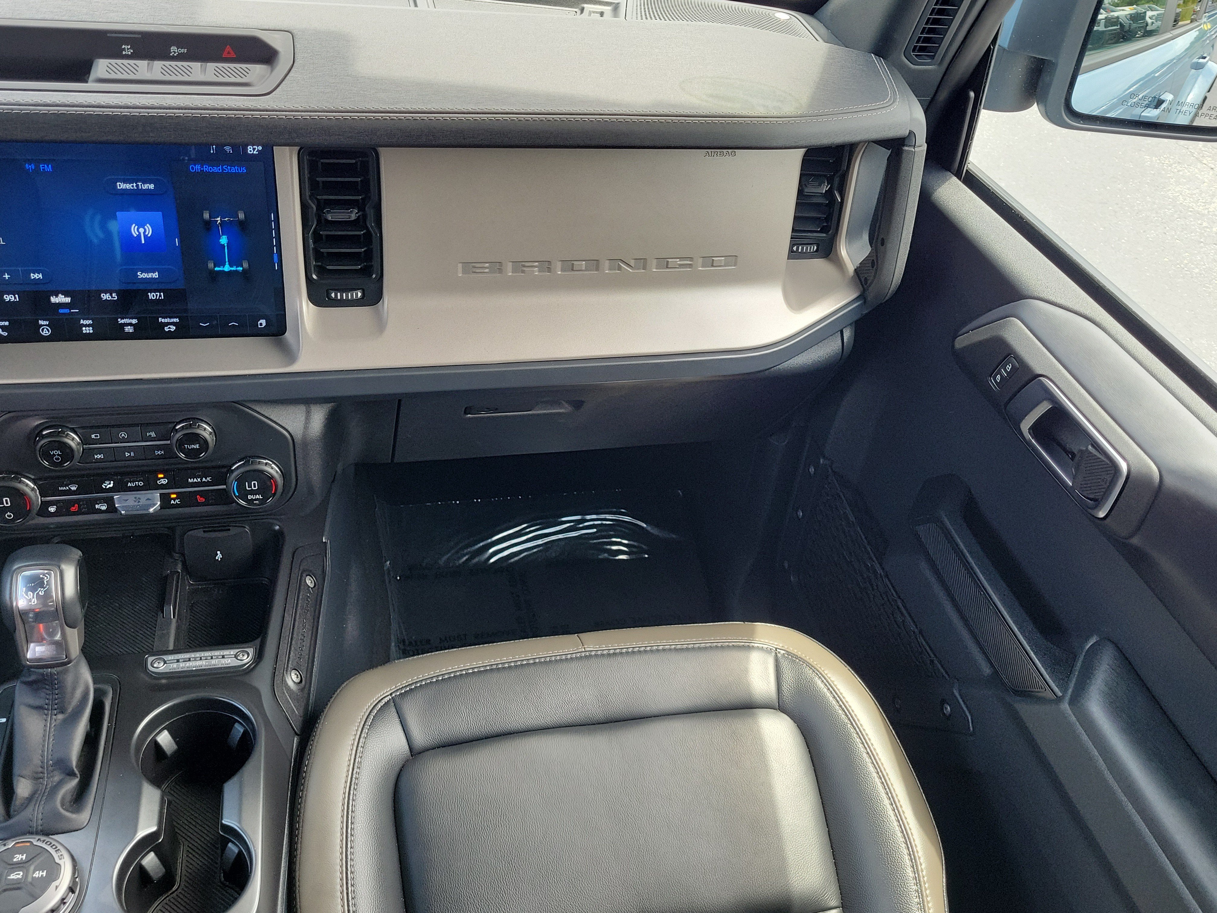 Certified 2025 Ford Bronco Outer Banks AWD/4WD image 16