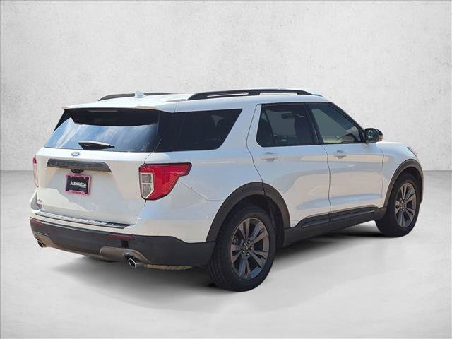 Certified 2022 Ford Explorer XLT w/ Equipment Group 202A RWD image 5