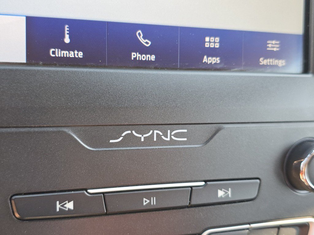 Certified 2020 Ford Fusion SE FWD image 8