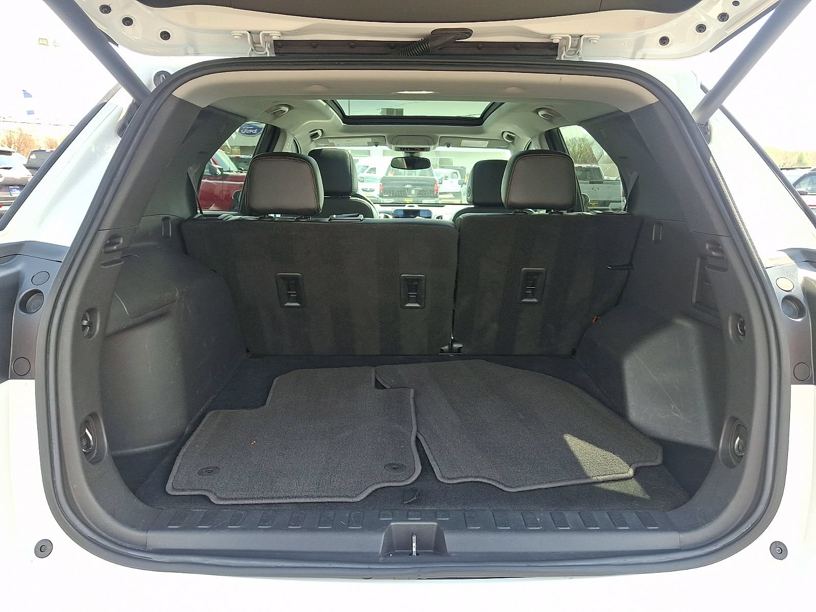 Used 2022 Chevrolet Equinox Premier AWD/4WD image 29