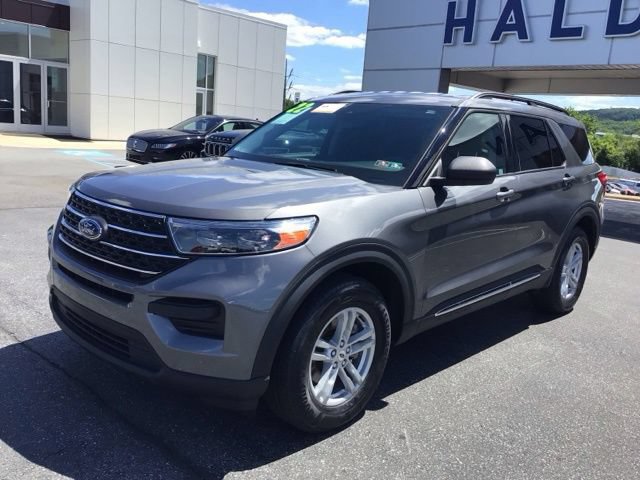 Certified 2022 Ford Explorer XLT AWD/4WD image 2