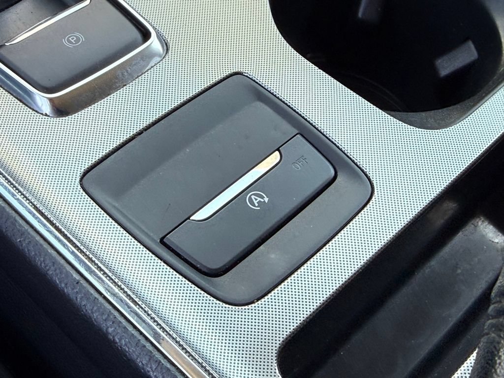 Certified 2022 Ford Edge SEL AWD/4WD image 33