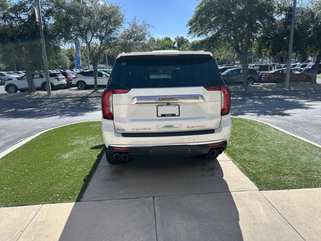 Used 2022 GMC Yukon Denali AWD/4WD image 9