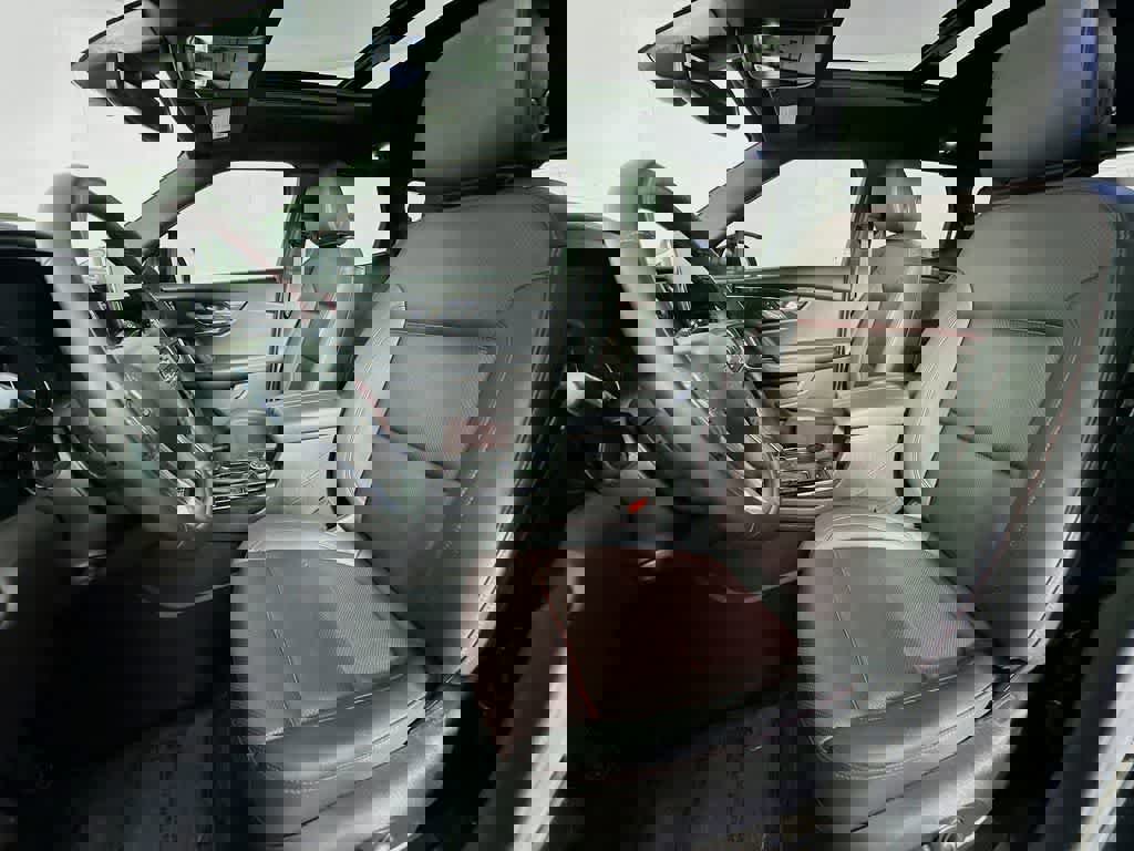 Used 2023 Chevrolet Blazer RS w/ Enhanced Convenience Package image 15