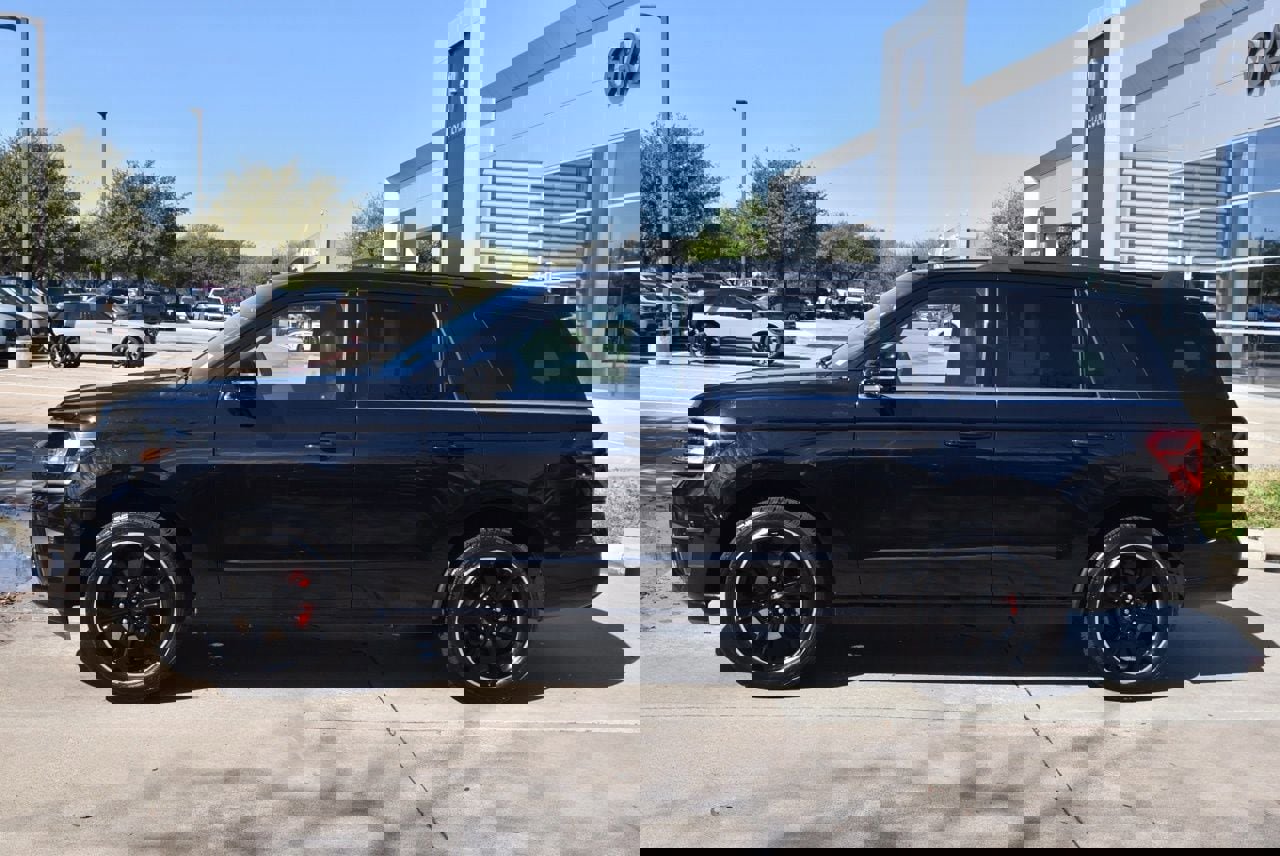 Certified 2023 Ford Expedition Limited image 4