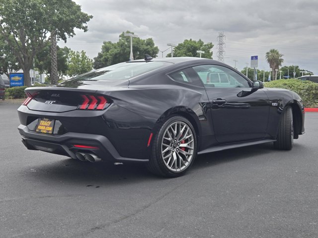 Certified 2025 Ford Mustang GT Premium RWD image 4