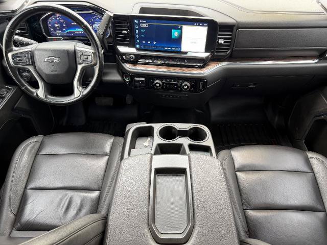 Used 2024 Chevrolet Silverado 2500 LT w/ Midnight Edition AWD/4WD image 9