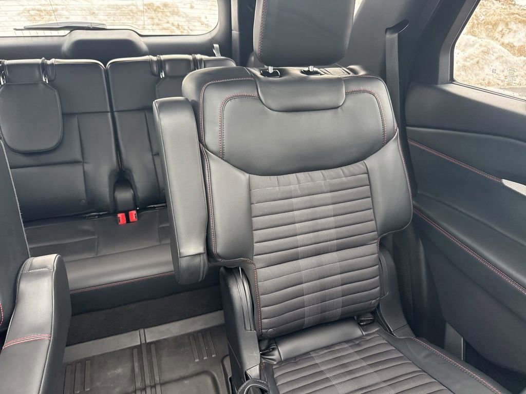 Certified 2025 Ford Explorer ST-Line image 16