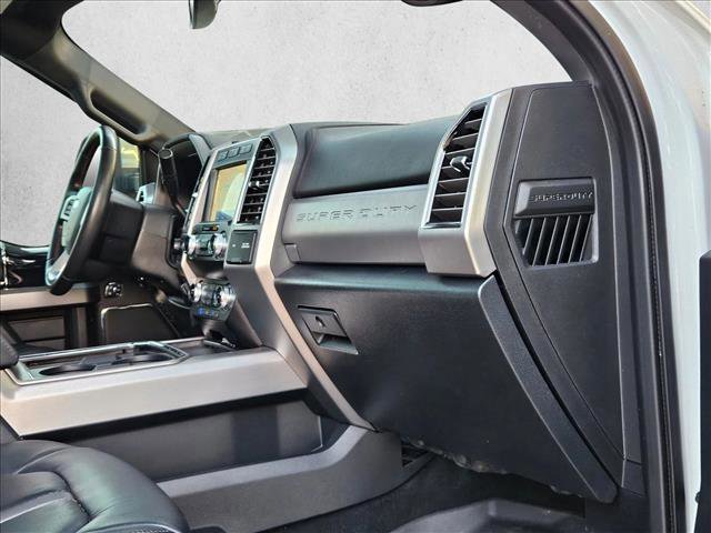 Certified 2020 Ford F250 Platinum w/ FX4 Off-Road Package AWD/4WD image 20