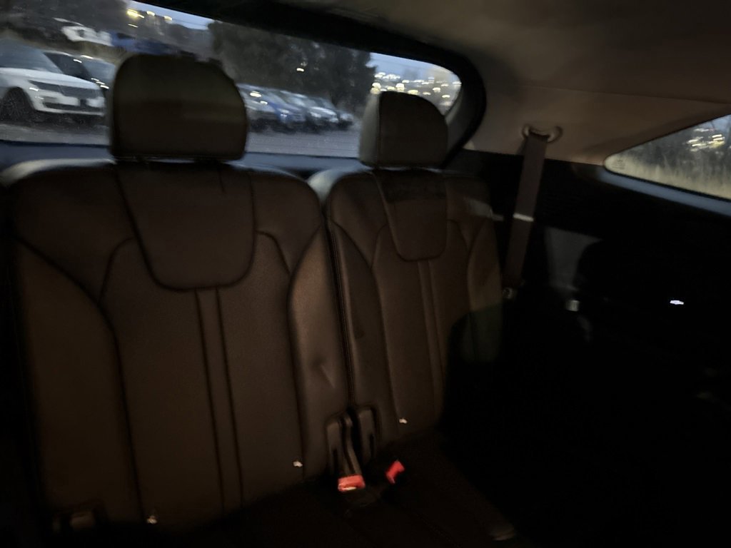 Used 2023 Kia Sorento EX image 29