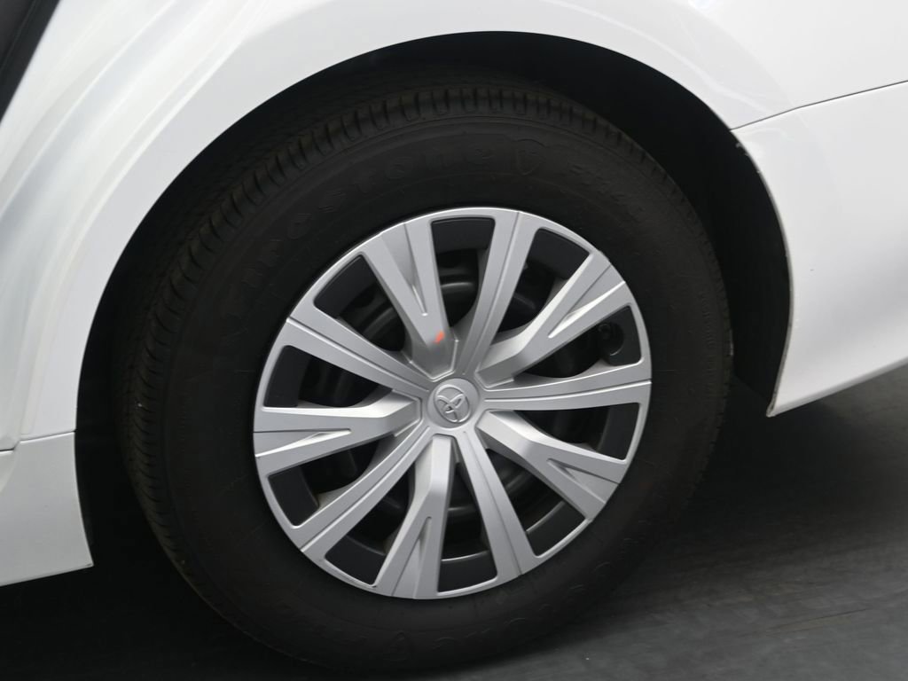 Used 2023 Toyota Camry LE image 46