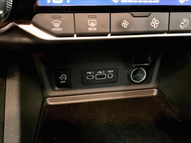 Used 2025 Nissan Sentra SV w/ All-Weather Package FWD image 31