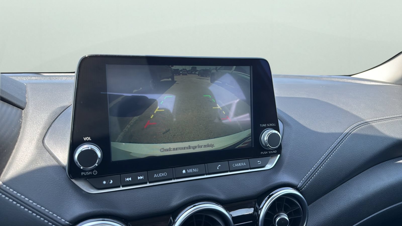 Used 2025 Nissan Sentra SV FWD image 18