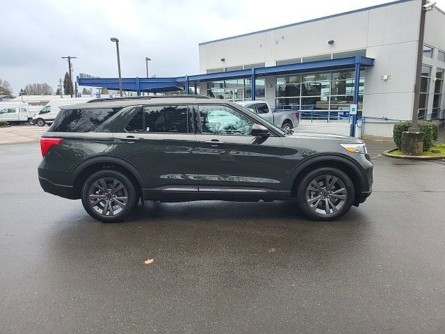 Certified 2023 Ford Explorer XLT w/ Equipment Group 202A image 9