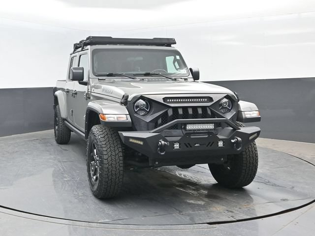 Used 2021 Jeep Gladiator Sport AWD/4WD image 2