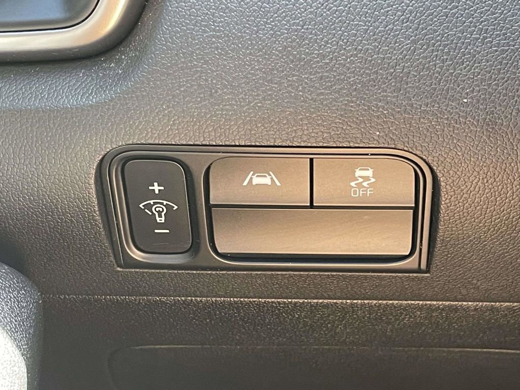 Used 2022 Kia Sorento S FWD image 28