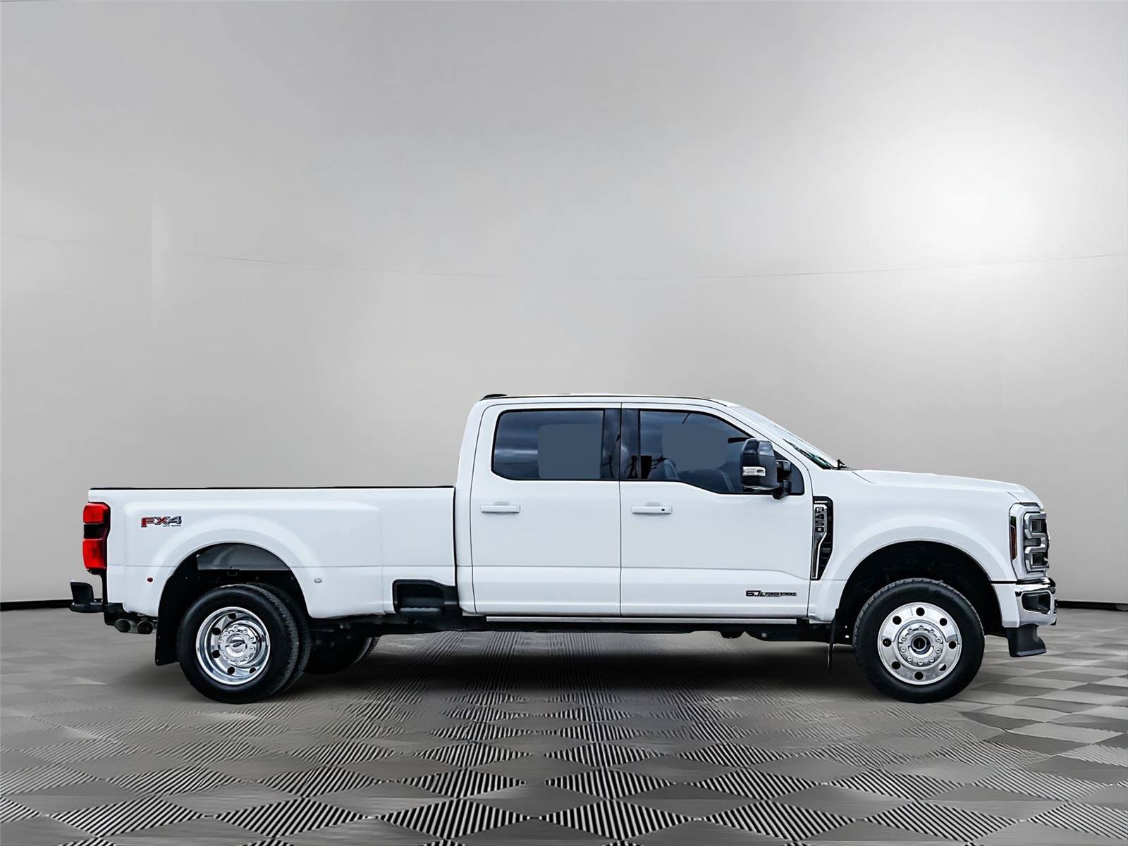 Certified 2026 Ford F450 Lariat w/ FX4 Off-Road Package AWD/4WD image 5