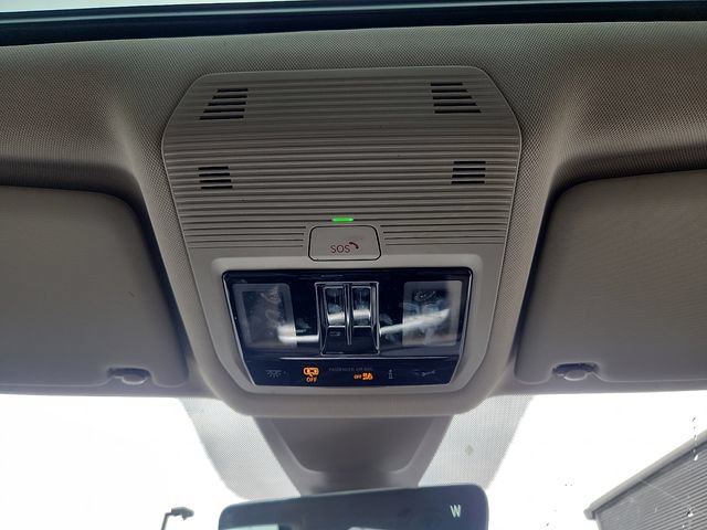 Used 2024 Volkswagen Atlas SEL AWD/4WD image 19