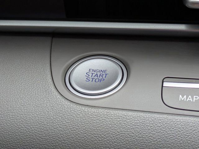 Used 2023 Hyundai Elantra SEL w/ Convenience Package image 28