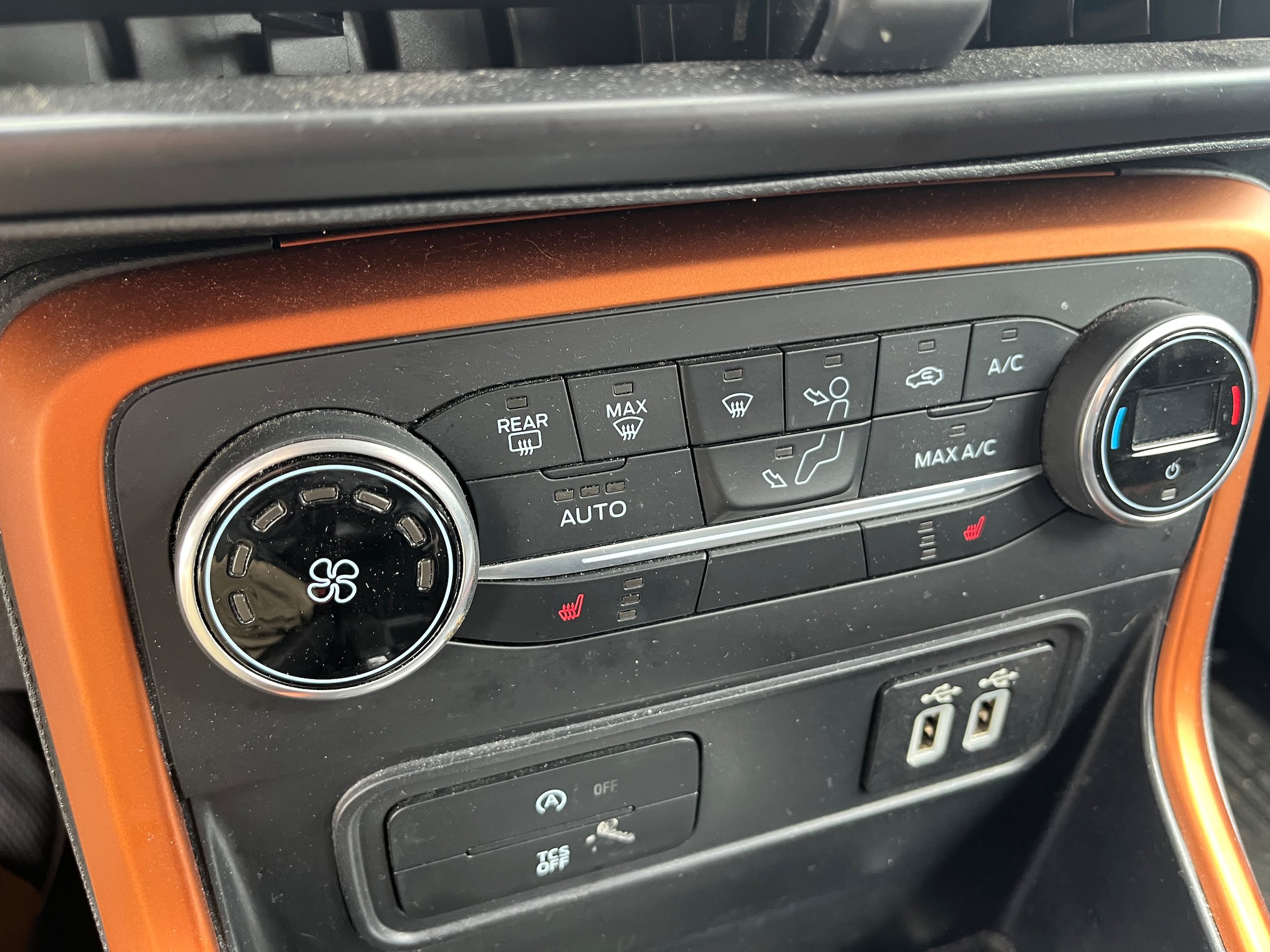 Certified 2018 Ford EcoSport SES AWD/4WD image 13