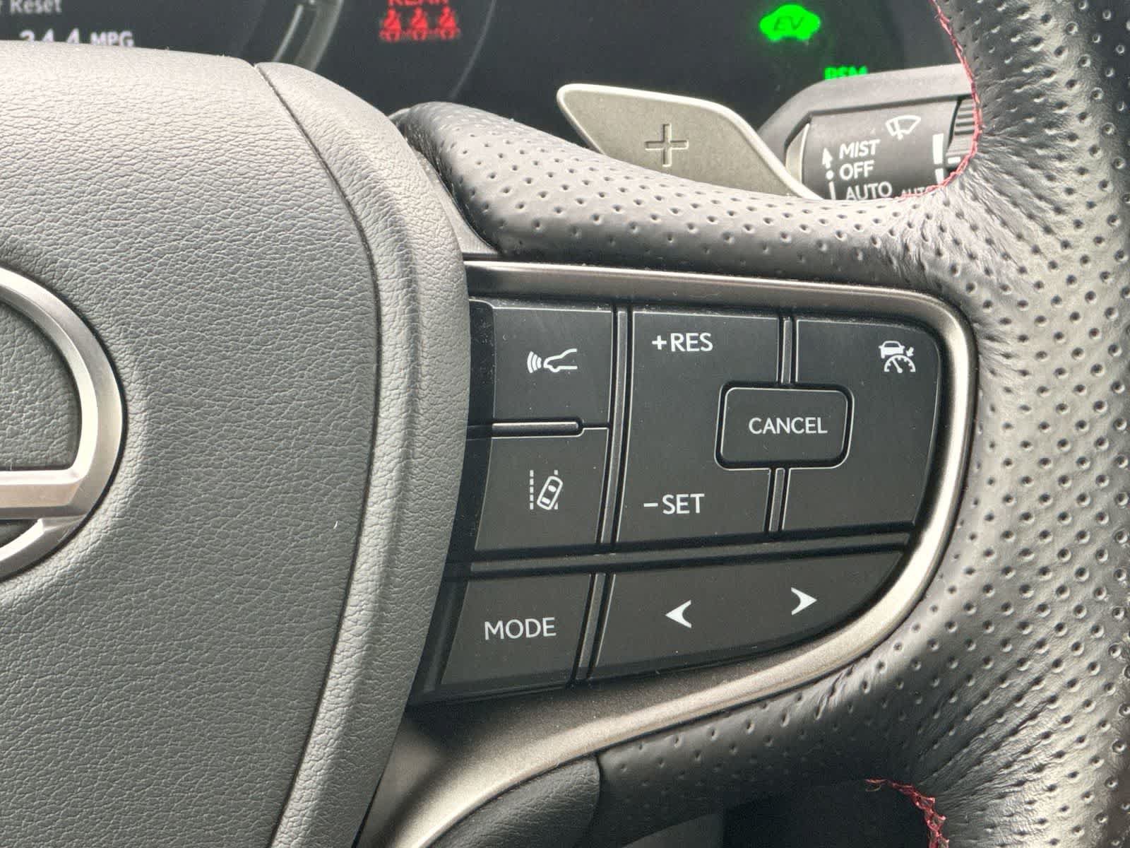 Used 2020 Lexus UX 250h F Sport w/ F Sport Premium Package AWD/4WD image 25