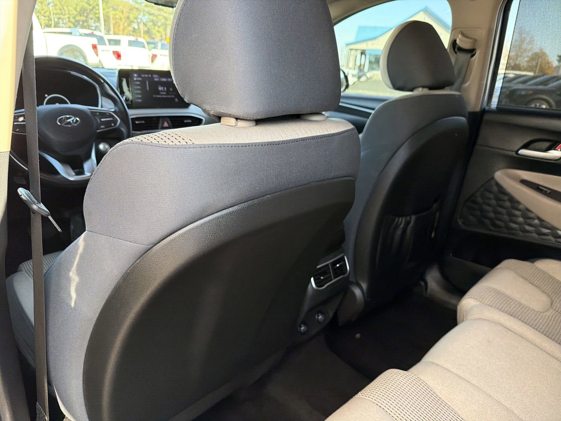 Used 2022 Hyundai Santa Fe SEL w/ Convenience Package image 28