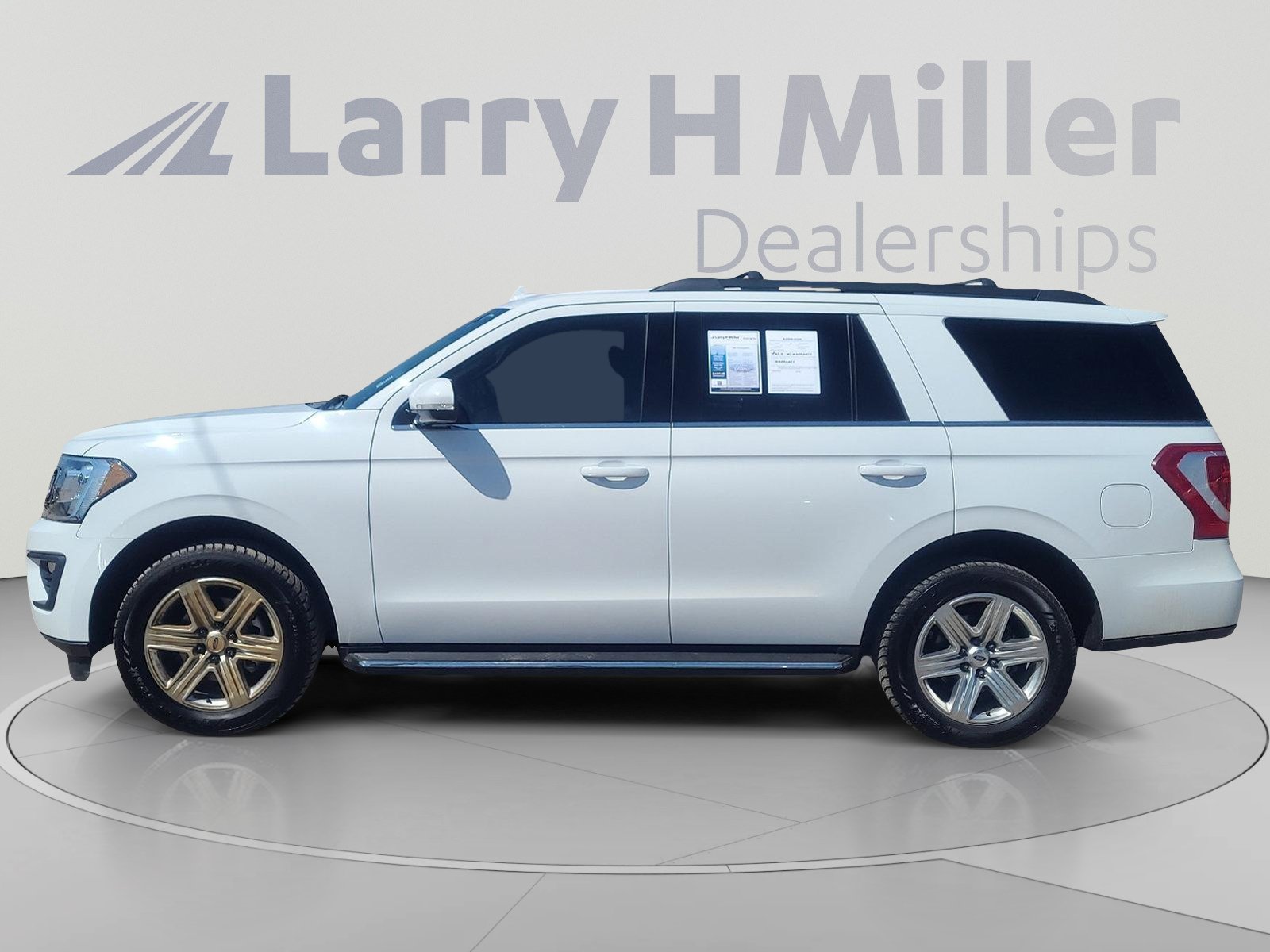 Certified 2021 Ford Expedition XLT AWD/4WD image 2