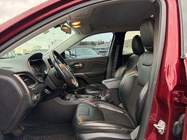 Used 2020 Jeep Cherokee Latitude Plus w/ Cold Weather Group image 9