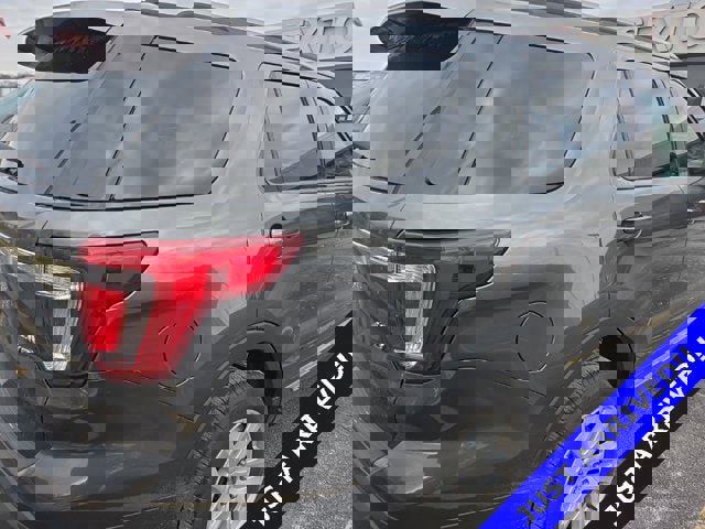 Certified 2019 Ford Explorer XLT image 4